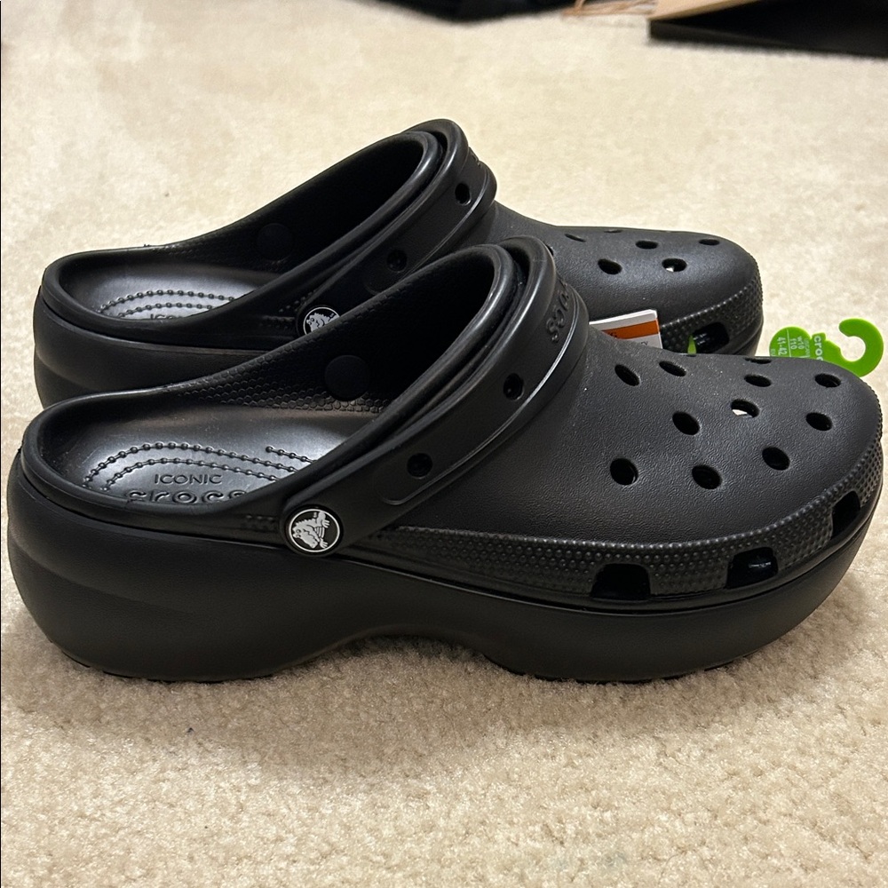 Black platform crocs - Picture 3 of 4
